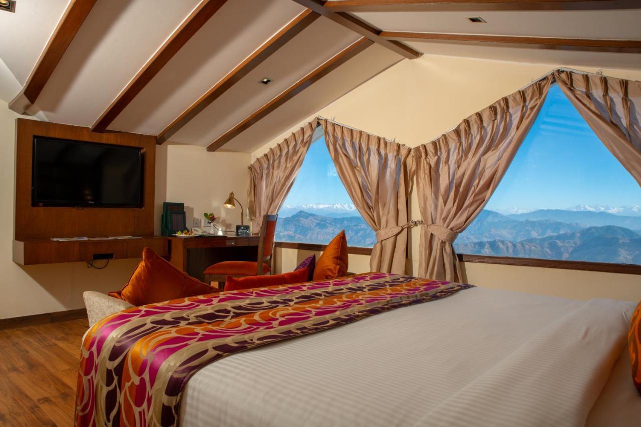 Royal Tulip Luxury Hotel, Kufri, Shimla Extérieur photo