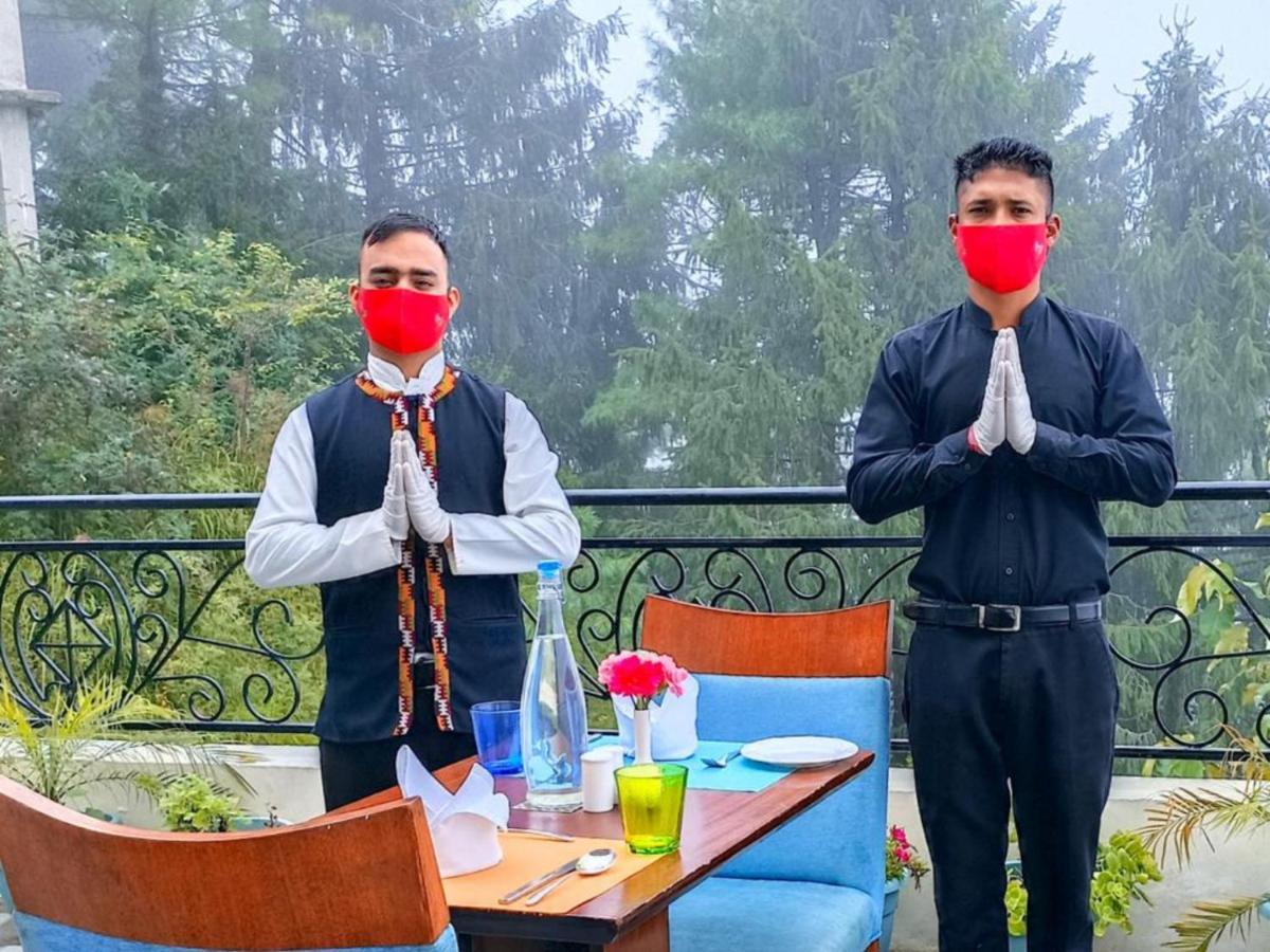 Royal Tulip Luxury Hotel, Kufri, Shimla Extérieur photo